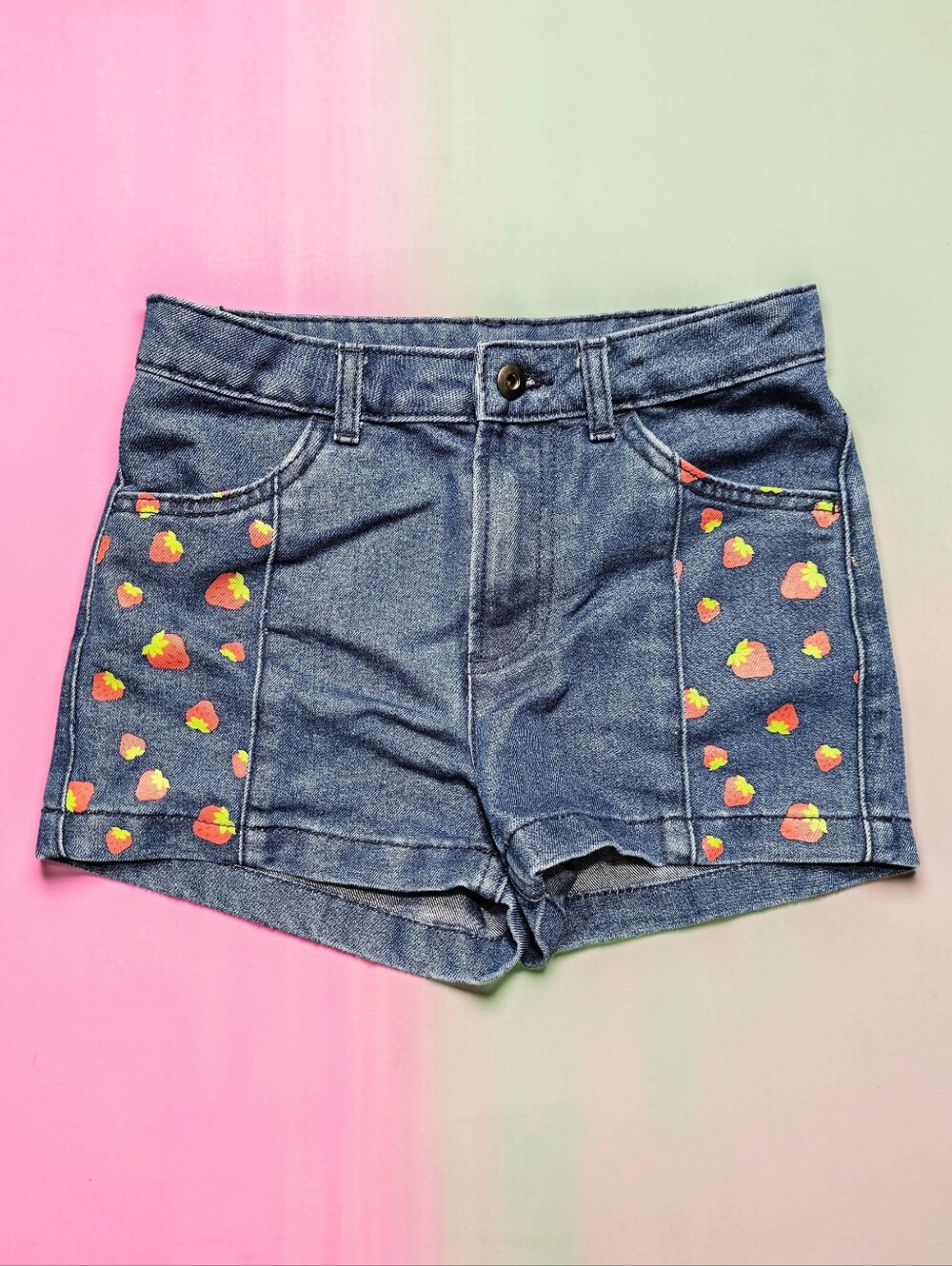 STRAWBERRY SHORTCAKE shorts. Super Cute! Size 8.